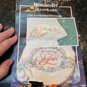 Wonderart 1 Pair Pre Hemmed Pillowcases Stamped The Lord Is My Shepherd #1217